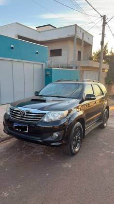 TOYOTA HILUX SW4 3.0 SRV 4X4 16V TURBO INTERCOOLER DIESEL 4P AUTOMÁTICO TOYOTA HILUX SW4 3.0 SRV 4X4 16V TURBO INTERCOOLER DIESEL 4P AUTOMÁTICO